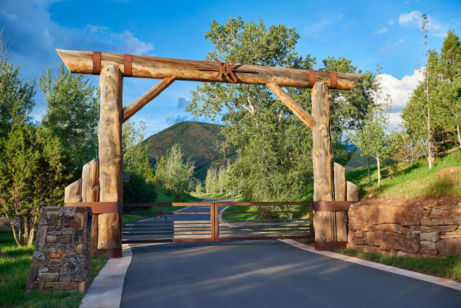 Peek Inside The 813 Acre Aspen Valley Ranch Listed At $220M